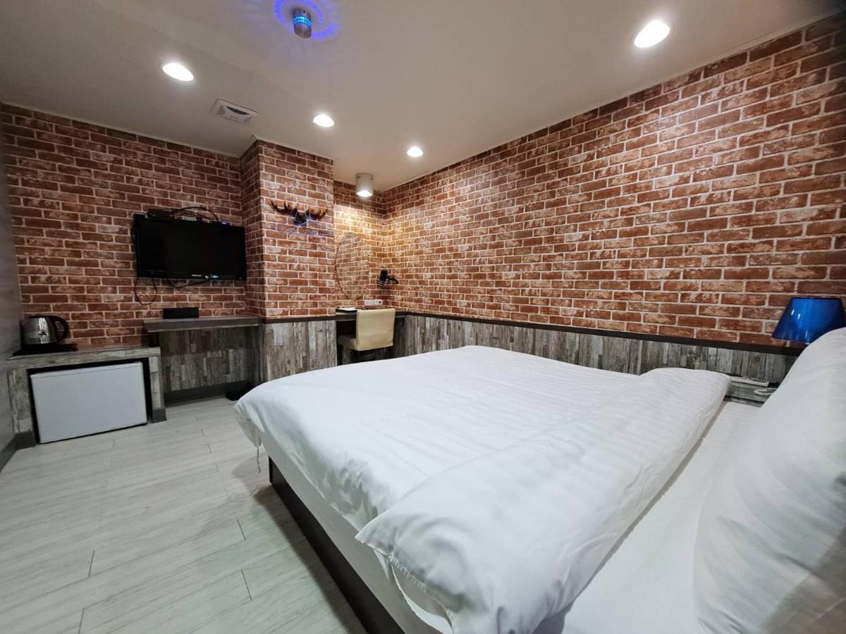 Bin Chen Business Hotel Hsinchu City Eksteriør billede