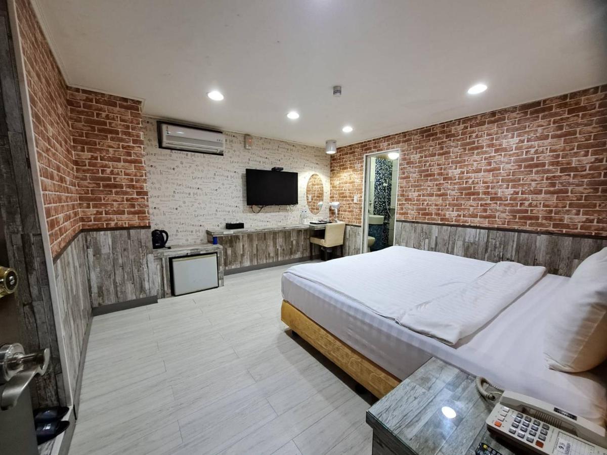 Bin Chen Business Hotel Hsinchu City Eksteriør billede